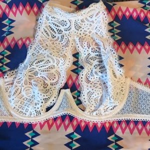NWT Victoria’s Secret Halter bralette